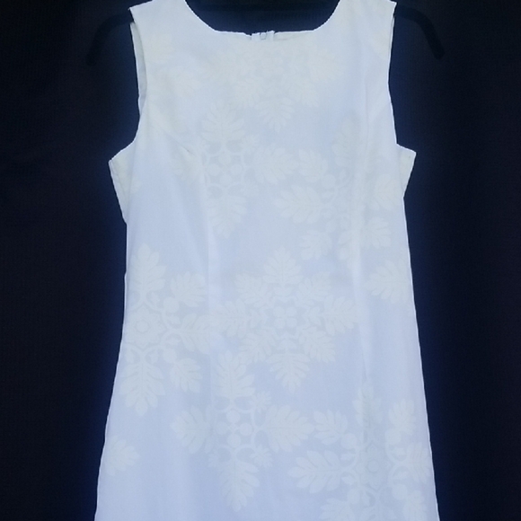 Hilo Hattie Elegant White Floral Dress 8 Zip Up With Ruffle Bottom - Picture 1 of 11